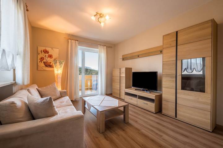 Ferienwohnung für 4 Personen, mit Balkon in Tisens