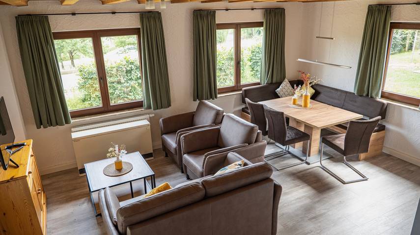 Ferienhaus für 4 Personen, mit Pool und Terrasse sowie Seeblick und Garten in Regierungsbezirk Köln - 3