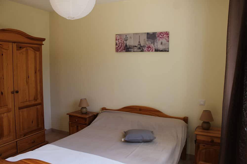 Villa con piscina privada en una zona tranquila: Les Oliviers in Mallemort, Region de Arles
