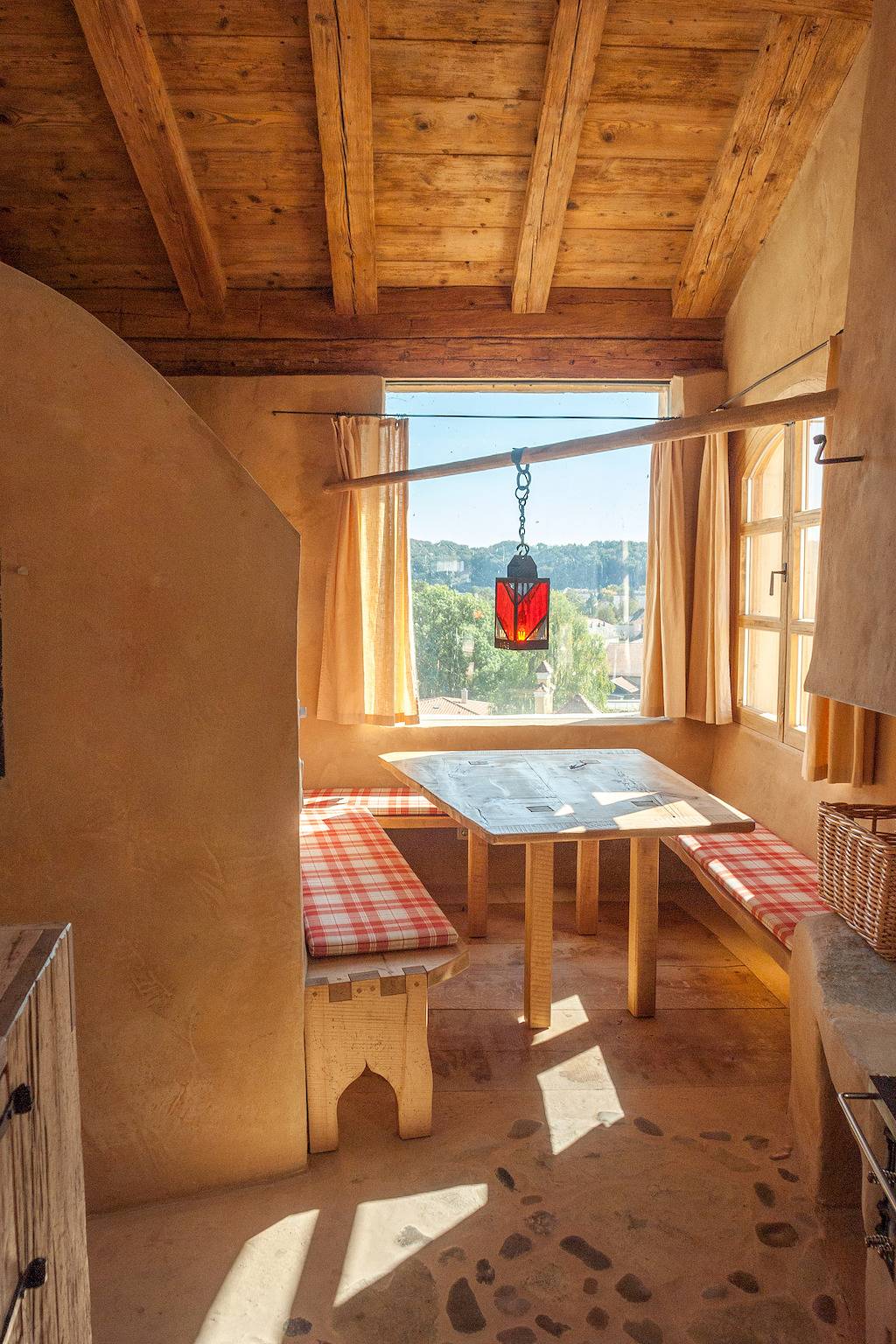 Ganze Ferienwohnung, Turmpalais im Turm zu Schloss Schedling in Trostberg, Landkreis Traunstein