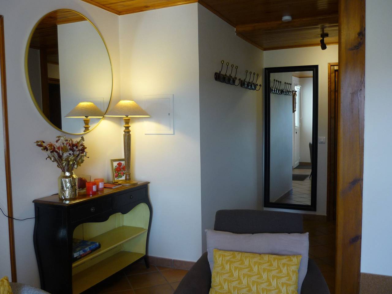 Gîte avec terrasse privative et jardin fleuri à Saugues, tout inclus in Saugues, Massif central