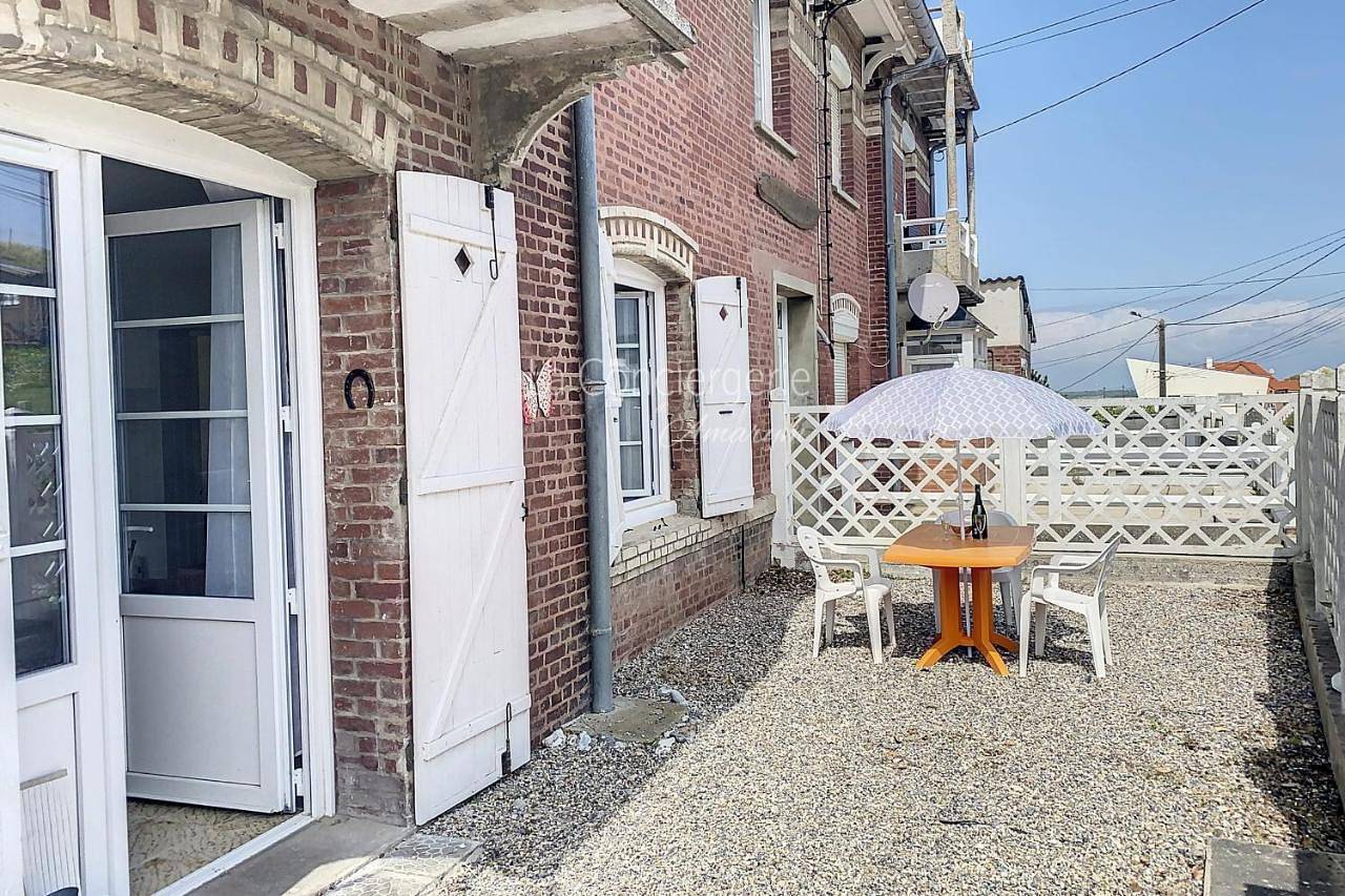 Appartement entier, Apartment in Woignarue, Région d'Abbeville