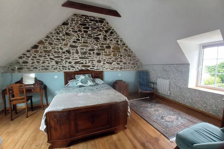 Gîte pour 10 personnes, avec jardin à Lantic - 2