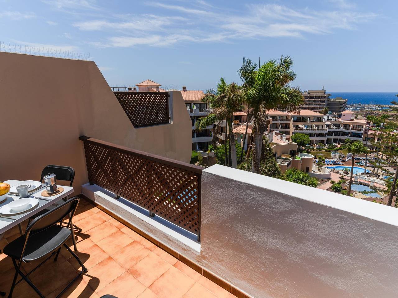 Entire holiday apartment, Preciós Apartament A Golf Del Sud Amb Vistes Al Mar in Las Adelfas, San Miguel de Abona