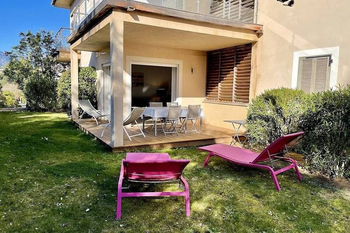 Appartement de vacances pour 6 personnes, avec terrasse et jardin