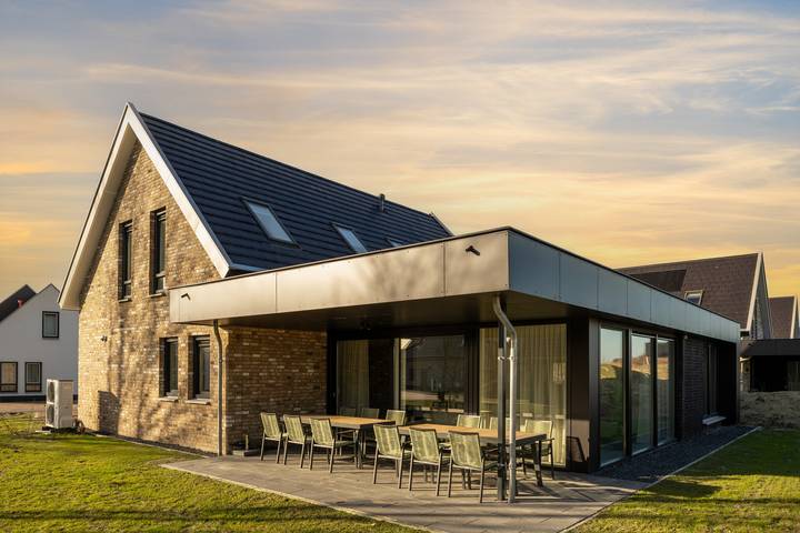 Ferienhaus für 12 Personen, mit Terrasse und Garten - 1