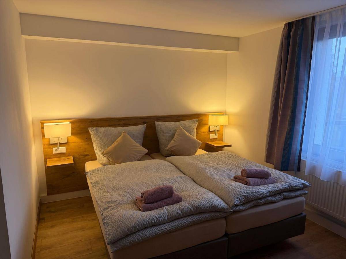Double Room with Private Bathroom in Rottweil, Forêt-Noire centrale