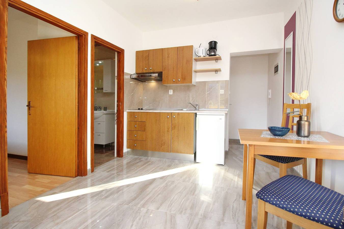 Cały apartament, Apartament wakacyjny dla 2 osób z balkon/ taras in Baska, Krk