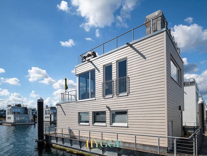 Boot für 4 Personen, mit Sauna und Seeblick sowie Ausblick und Garten in Olpenitz