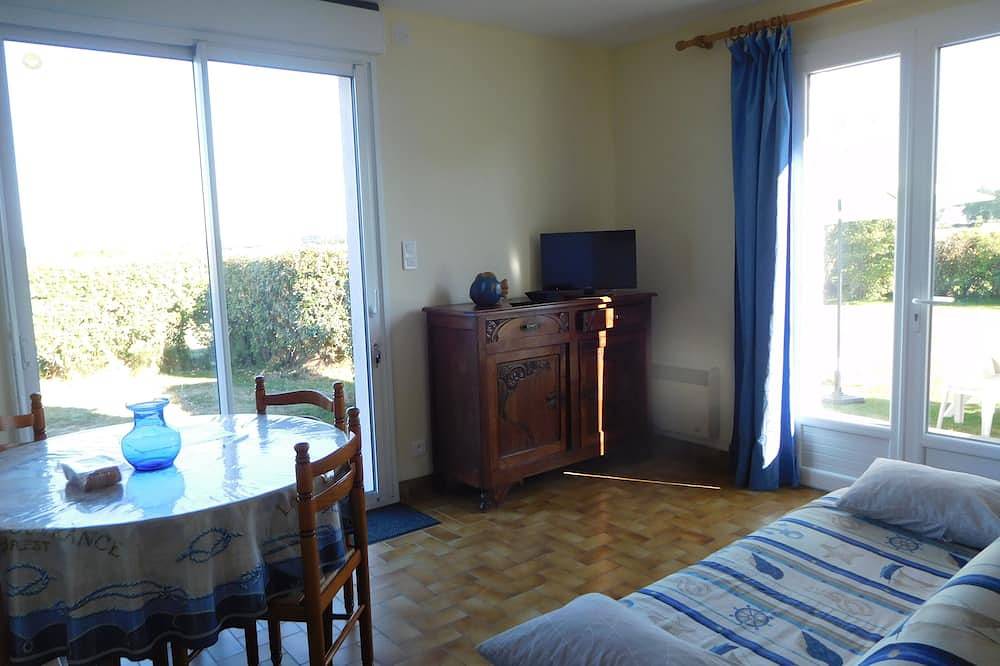 House sea and nature in Guissény, Brest region