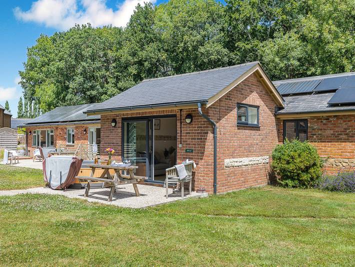 Holiday rental for 6 people, with garden in Dorset