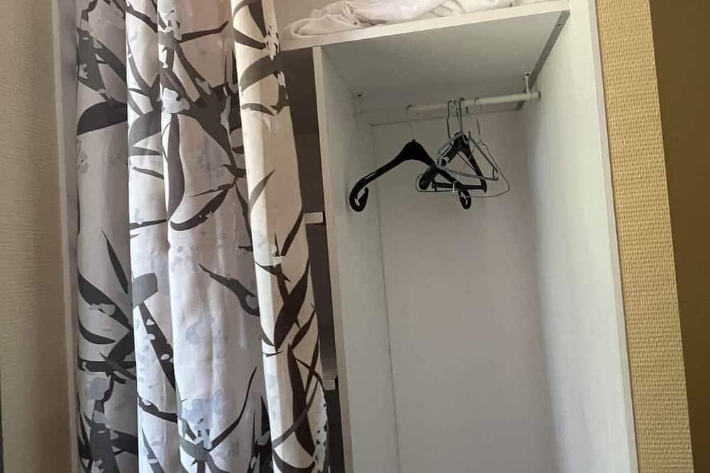 Appartement entier, Chambre 103 - Résidence Le Bas Mont in Moulay (Mayenne), Mayenne