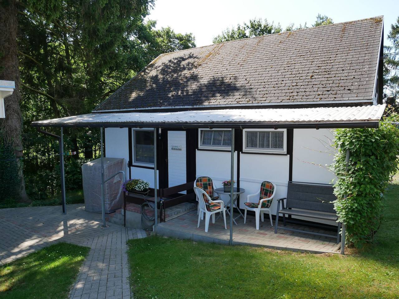 Ganze Ferienwohnung, Ferienhaus Just mit Garten und Carport - Haralds Hus in Drei Kaiserbäder, Heringsdorf