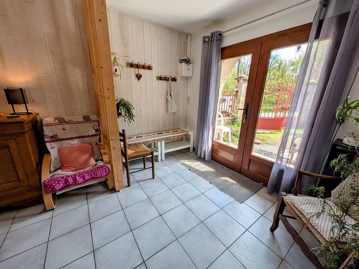 Gîte pour 10 personnes, avec jardin à Saint-Bresson - 4