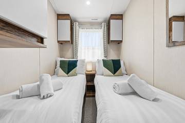 Cottage for 8 People in Hayling Island, Havant, Photo 4