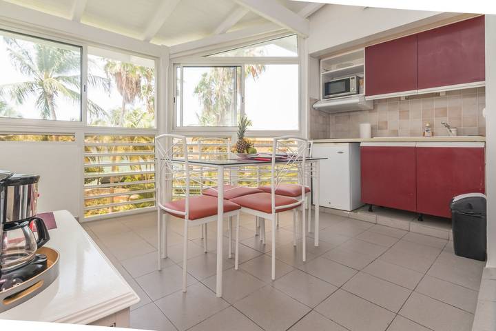 Studio pour 2 personnes, avec terrasse et jardin