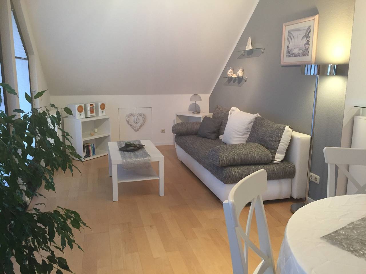 Apartamento entero, Acogedor apartamento con logia suroeste in Kelkheim, Main-Taunus-Kreis