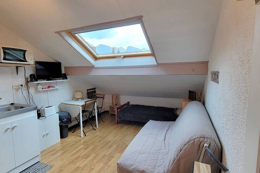 Entire apartment, Studio 3 Pers at the Foot of the Slopes in St Léger les Mélèzes with Parking in Saint-Léger-les-Mélèzes, Écrins National Park