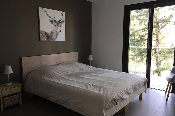 Villa breathtaking sea view, 5-10 minutes walk from the beach, for 12 people in Porto Pollo (Corsica), Serra-di-Ferro
