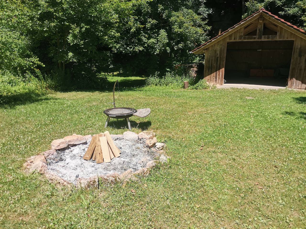 Ferienhaus 'Am Alten Steinbruch' mit gemeinsamer Terrasse, gemeinsamem Garten und Wi-Fi in Tengen, Hegau