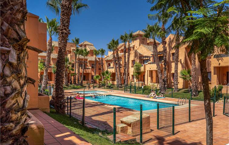 Ferienwohnung für 4 Personen, mit Terrasse und Pool, kinderfreundlich in Los Alcázares - 2