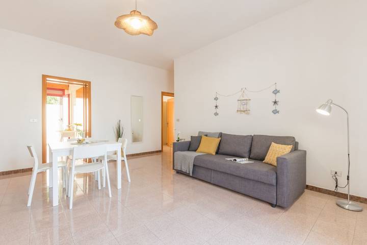 Location de vacances pour 6 personnes, avec balcon, animaux acceptés à Torre Lapillo - 4