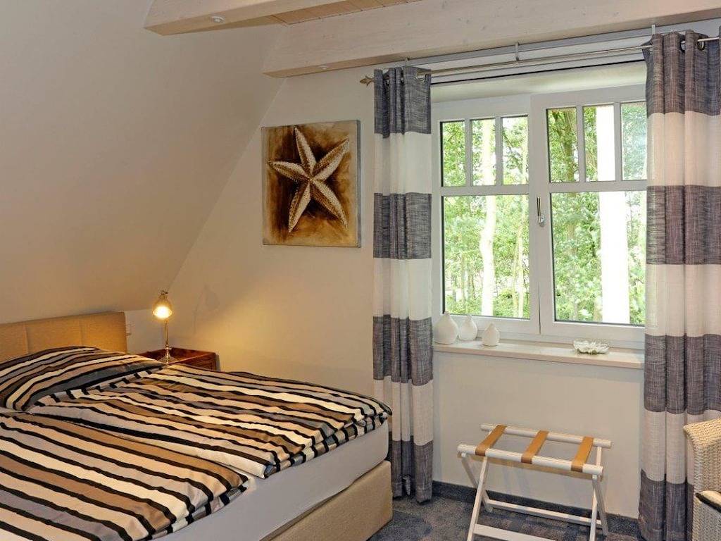 Ferienhaus in Büsum mit Schwimmbecken in Büsum, Dithmarschen