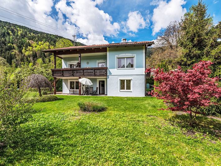 Ferienwohnung für 5 Personen, mit Terrasse und Garten sowie Seeblick am Ossiacher See