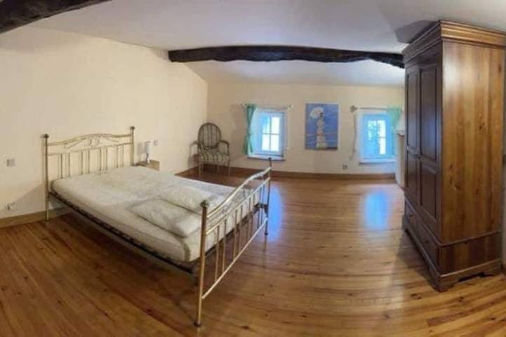 Location de vacances pour 10 personnes, avec jardin à Berson - 3