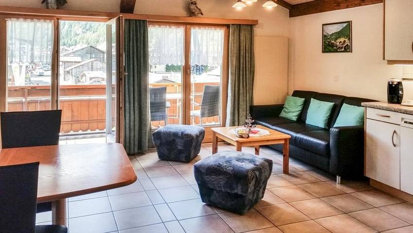 Gîte pour 6 personnes, avec balcon à Saas-Grund - 4