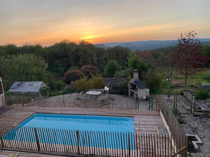 Location de vacances pour 5 personnes, avec piscine ainsi que terrasse et jardin à Saint-André-de-Najac - 2