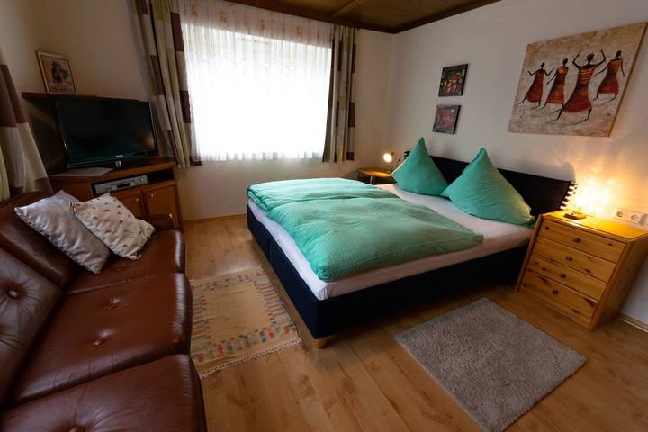 Ferienwohnung für 5 Personen, mit Garten und Terrasse, kinderfreundlich - 1