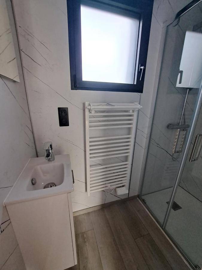 Gîte pour 2 personnes, avec jardin ainsi que vue et terrasse à Tourville-sur-Arques - 2