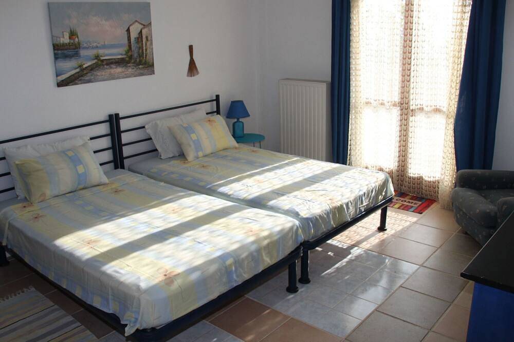 Charly Point Villa in Methoni, Messenia