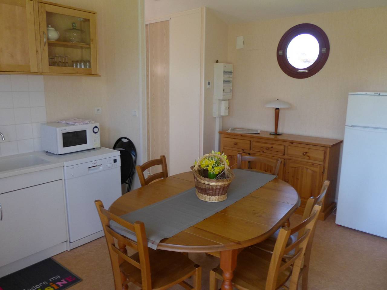 Casa junto al Marne con terraza, 2 dormitorios in Alto Marne