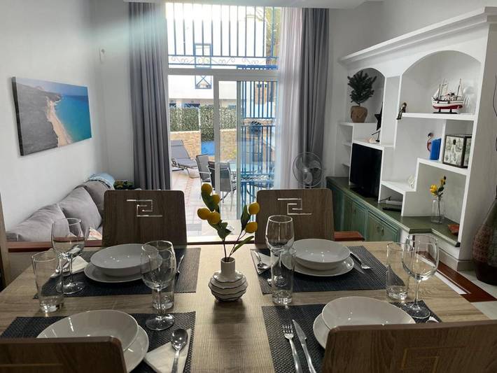 Ferienhaus mit Meerblick für 4 Personen, mit Ausblick und Terrasse