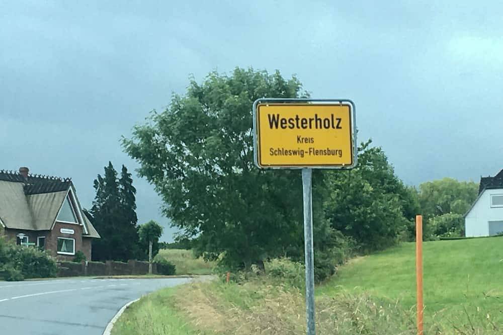 Ganze Wohnung, Ferienwohnung zur Ostsee- Flensburger Förde \nmit Hund, 450 Meter bis zum Strand in Westerholz, Schleswig-Flensburg