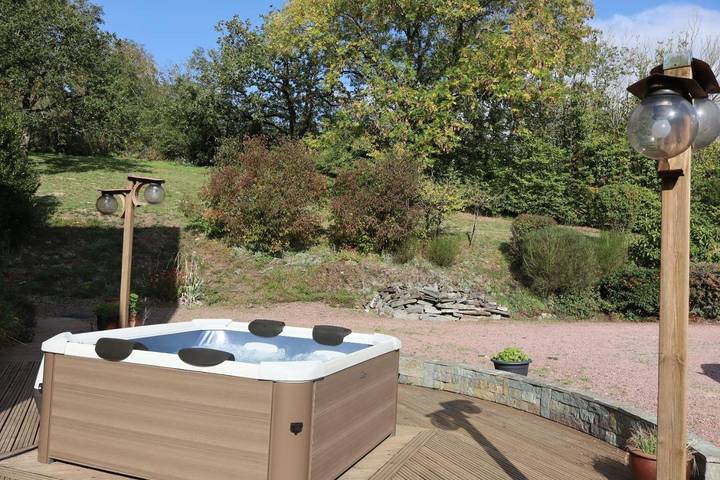 Location de vacances pour 15 personnes, avec vue ainsi que jardin et bassin pour enfant, animaux acceptés à Saint-Rémy - 3