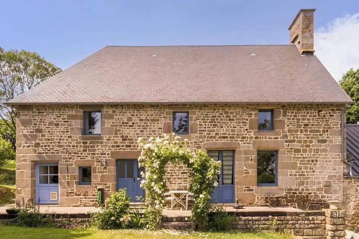 Gîte pour 6 personnes, avec Terrasse et Jardin à Montbray