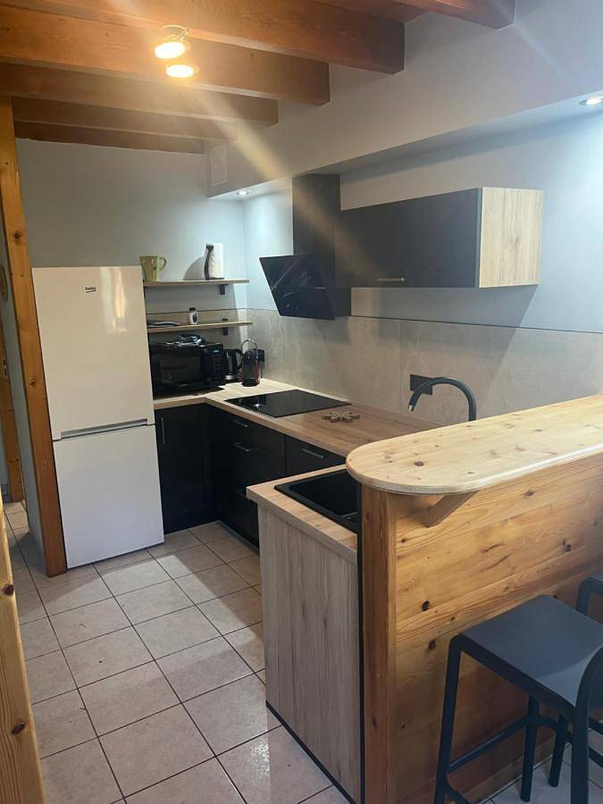 Gîte pour 5 personnes, avec vue à Montricher-Albanne - 4