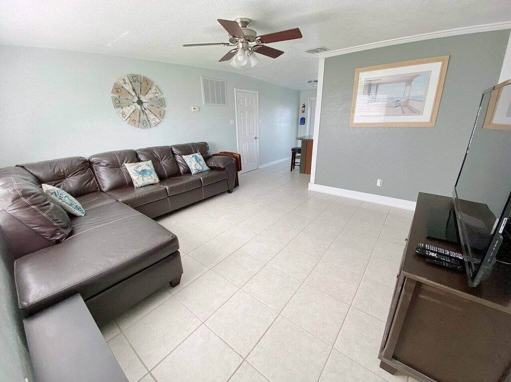 Water Front Home on Canal; Access to the Gulf of Mexico. in Hudson, Pasco County