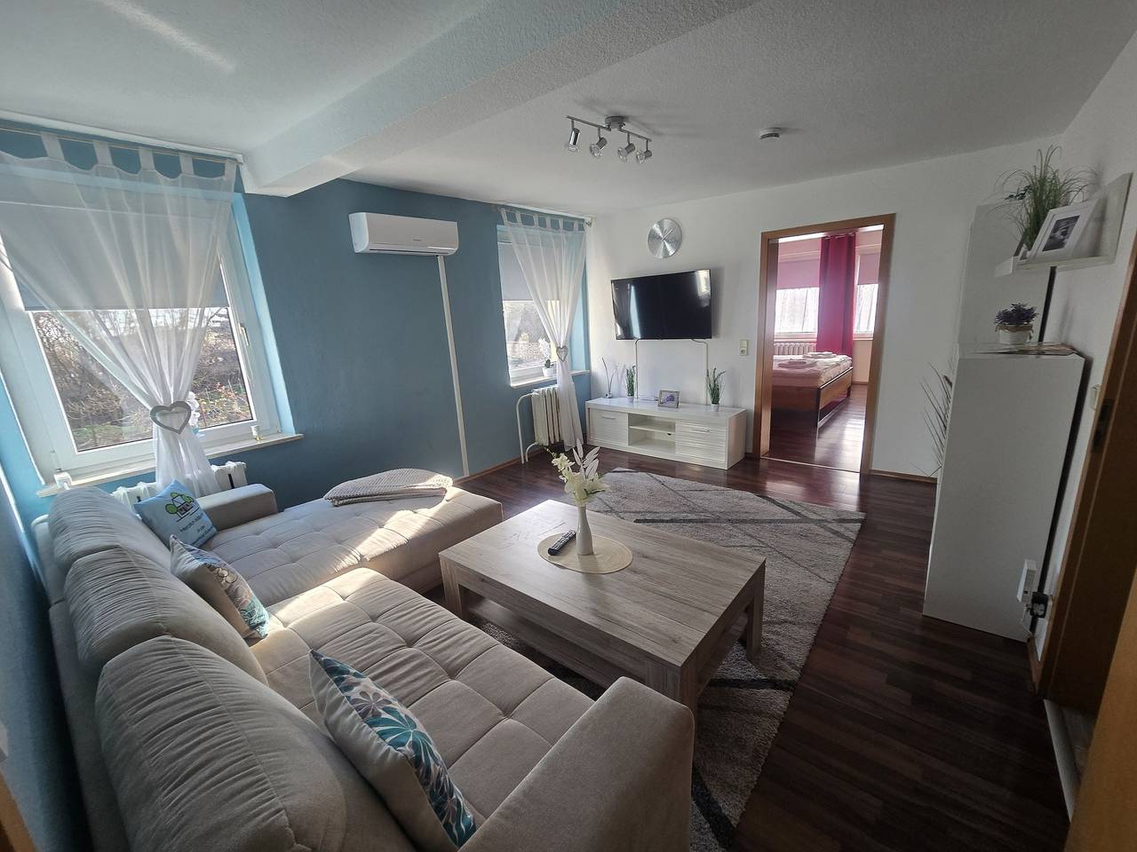 Ganze Ferienwohnung, Ferienwohnung, Apartment, Monteurwohnung mit Klimaanlage Wettin-Löbejün in Wettin-Löbejün, Saale-Unstrut Region