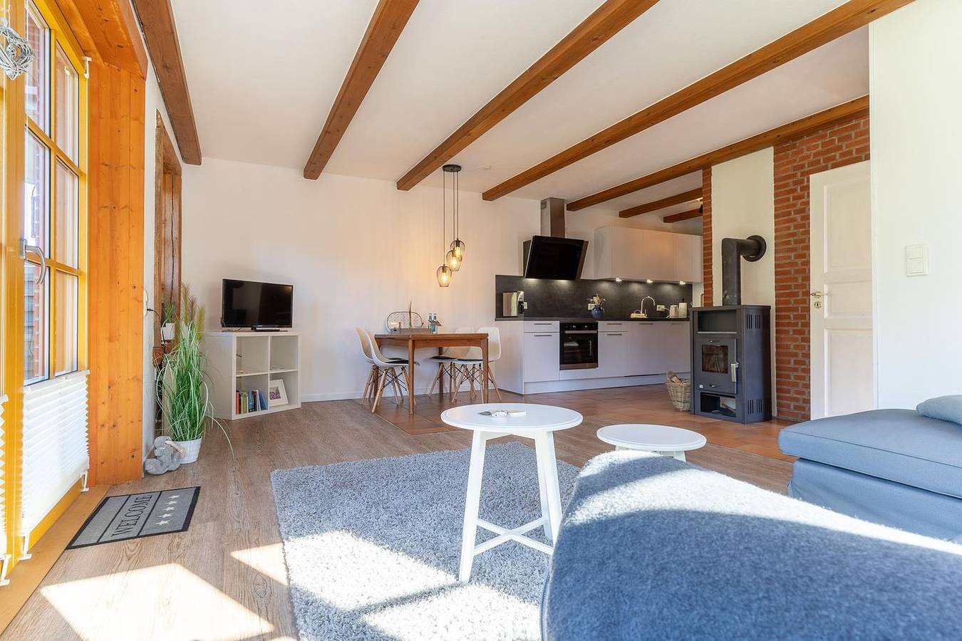 Ganze Wohnung, "Entspannter Nordseeurlaub in der großzügigen Erdgeschosswohnung mit Terrasse" in Vollerwiek, Eiderstedt