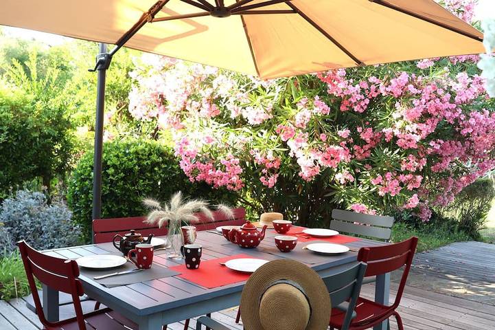 Location de vacances pour 8 personnes, avec jardin à Toulouse