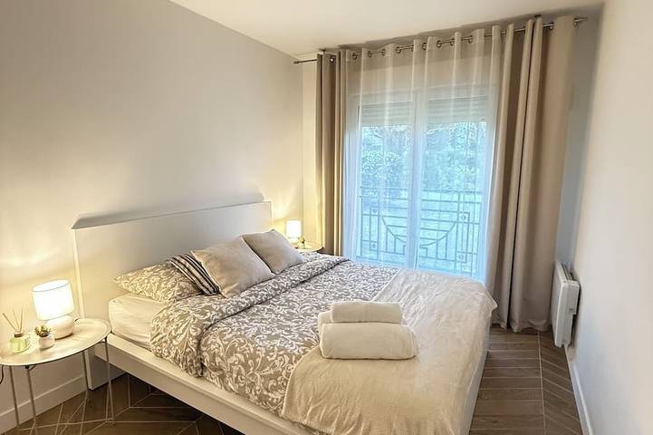 Ganze Wohnung, Cosy apartment near Paris (10 min Eiffel Tower and Champs Elysées) in Rueil-Malmaison, Hauts-de-Seine