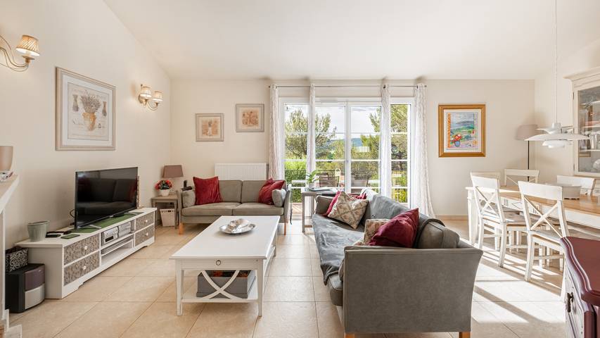 Location de vacances pour 4 personnes, avec terrasse ainsi que jardin et jacuzzi à La Motte - 4