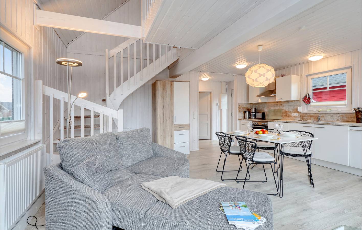 Moderne Ferienwohnung mit Terrasse und Parkplatz in Zerpenschleuse, Wandlitz