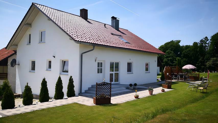 Ferienwohnung für 5 Personen, mit Garten