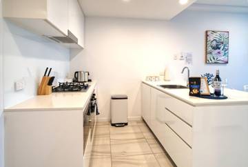 Vacation Rental for 5 Guests in Brisbane, Moreton Bay, Picture 2