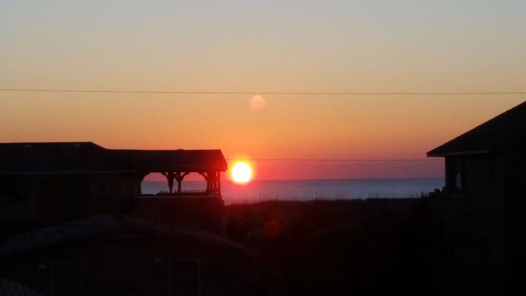 Ooh La La! Der Pool ist von Mai bis September geöffnet in Avon (NC), Pamlico Sound